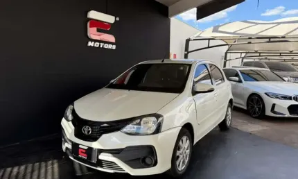 Toyota etios 1.5 x plus 16v 4p