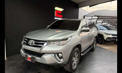 Toyota hilux sw4 2.7 srv 4x2 16v