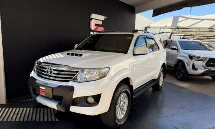 Toyota hilux sw4 3.0 srv 4x4 16v turbo intercooler 4p