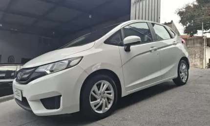 Honda fit 1.5 lx 16v 4p