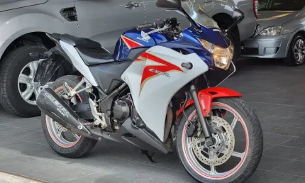 Honda cbr 250cc baixíssimo km