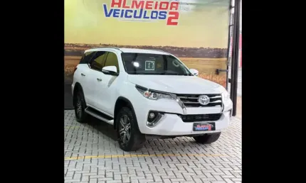 Toyota hilux sw4 2.7 sr 4x2 16v flex 4p automático