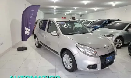 Renault sandero flex automático