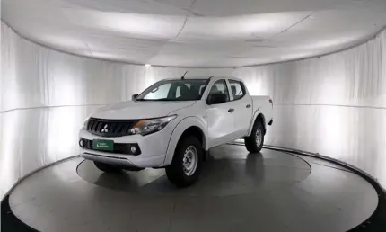 Mitsubishi l200 triton 2023 2.4 16v turbo diesel gl cd 4x4 manual