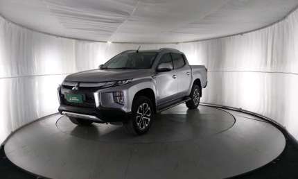 Mitsubishi l200 triton 2023 2.4 16v turbo diesel sport hpe-s cd 4p 4x4 automático