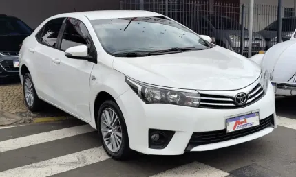 "conforto, elegância e confiança na estrada: corolla xei 2015 branco — o sedã que une desempenho e s