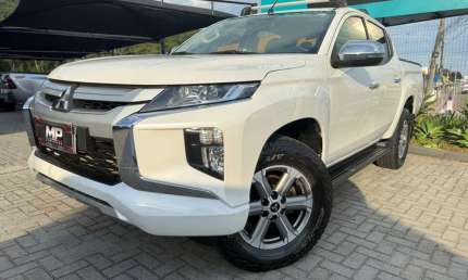 Mitsubishi l200 triton sport hpe 2.4 cd diesel aut.  - branca - 2021/2022