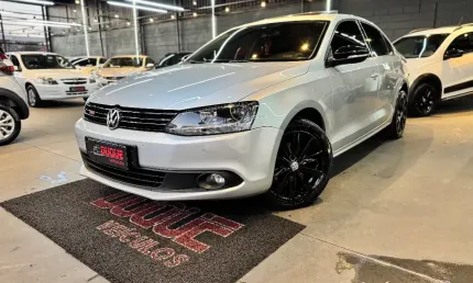 Vw jetta comfortline 2.0 flex aut. 2013