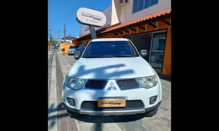 Mitsubishi l200 triton 3.5 hpe 4x4 cd v6 24v flex 4p automático