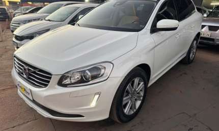 Volvo xc 60 d-5 kinetic 2.4 awd diesel 5p 2017