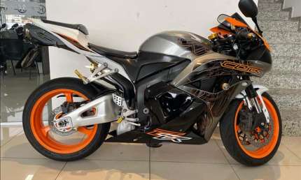 Honda cbr 600rr  - 2010/2011