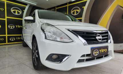 Nissan versa 16 sl 2017