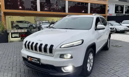 Jeep cherokee long 3.2 2015