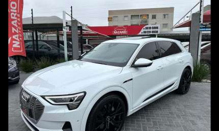 Audi e-tron.