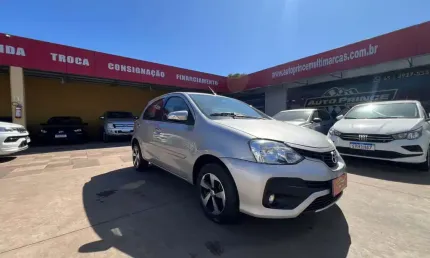 Toyota etios 1.5 xs 16v 4p