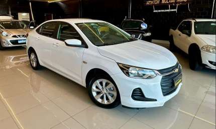Onix sedan plus lt 1.0 12v flex 4p mec.