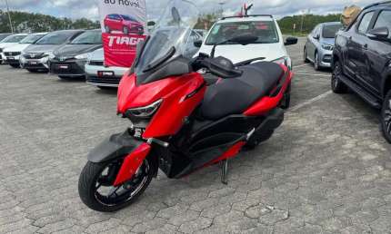 Yamaha xmax 2023