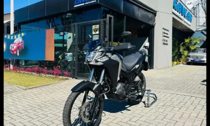 Honda xre 300 sahara 2025