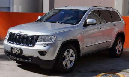 Jeep grand cherokee laredo 3.6 2011