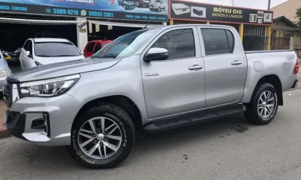 Toyota hilux cabine dupla cd sr chall 4x4
