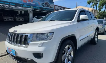 Jeep grand cherokee 3.6 laredo 4x4 v6 24v gasolina 4p automático