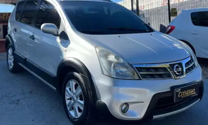 Nissan livina sl x-gear 1.8 16v 2012
