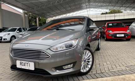 Ford focus sedan titanium plus aut 2.0 2016