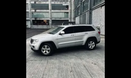 Jeep cherokee 3.7 limited 4x4 v6 12v gasolina 4p automático