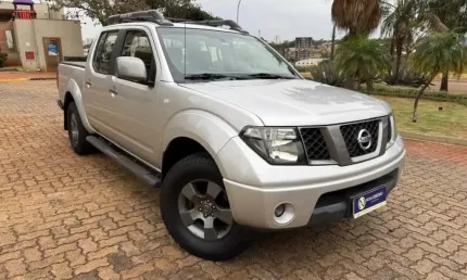 Nissan frontier 2.5 se 4x4 cd turbo eletronic diesel 4p manual