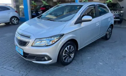 Chevrolet onix 1. 4mt ltz 2015