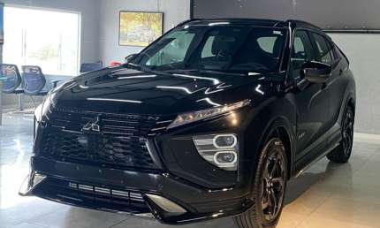 Eclipse cross hpe-s black awc	
