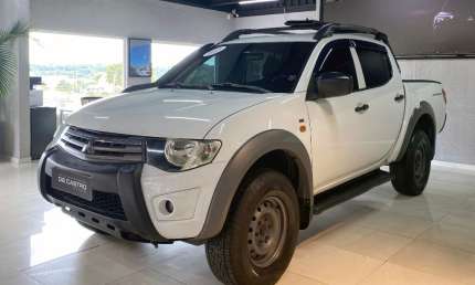 Mitsubishi l200 triton savana 
