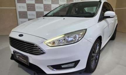 Ford focus 2.0 titanium plus sedan 16v flex 4p powershift 2017