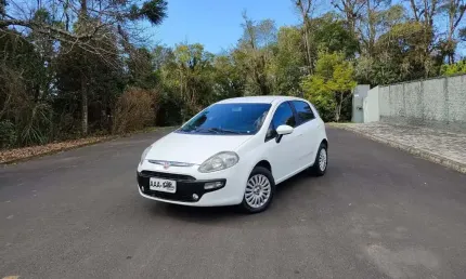 Fiat punto attractive 1.4 fire flex 8v 5p 2014