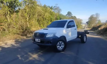 Toyota hilux 2.8 4x4 cs chassi 16v turbo 2015