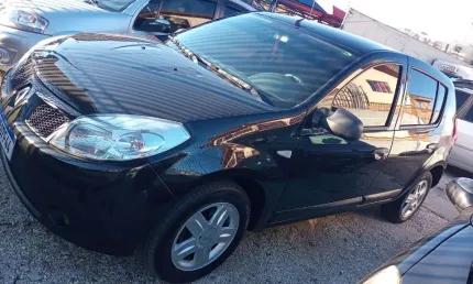 Reanult sandero  expression 1.6 8v 4p