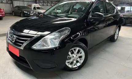 Nissan versa 1.6 sv 16v 4p xtronic 2017
