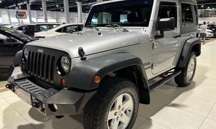 Jeep   wrangler  3.6 sport 4x4 v6 24v gasolina 2p automático