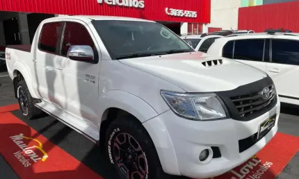 Toyota hilux cd4x4 srv 2015