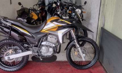 Honda xre 300 2011  impecavel com apenas 70.000km