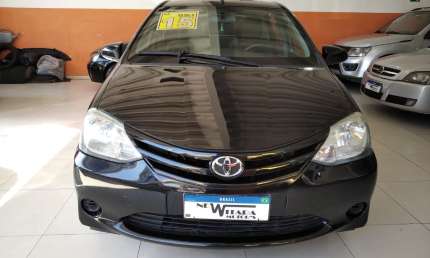 Toyota etios hb x 1.3 flex 2015