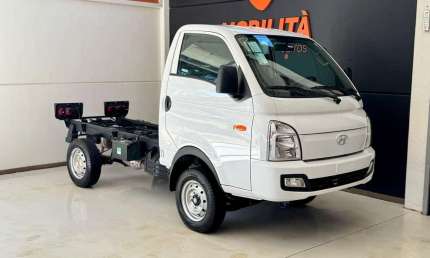 Hyundai hr 2.5 4x4 - branca - 2024/2025