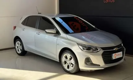 Chevrolet onix hatch prem. 1.0 12v tb flex 5p aut.  - prata - 2021/2022