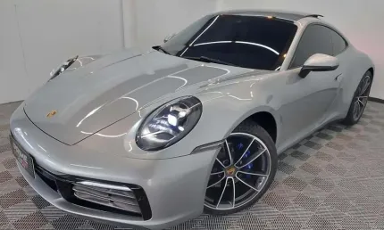 Porsche 911 carrera 2020