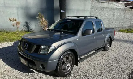 Nissan frontier xe 25 x2 2011