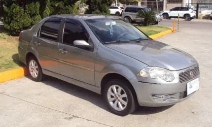 Siena elx 1.4 8v completo 2010!