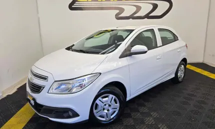 Chevrolet onix 1.0mt lt 2014