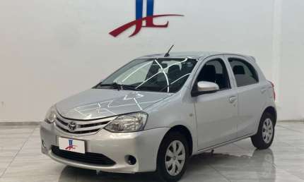 Toyota etios x 1.3 2017