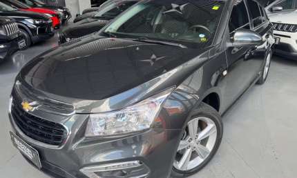 Chevrolet cruze lt hb 2016