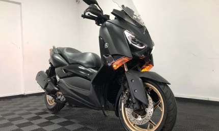 Yamaha xmax 2021